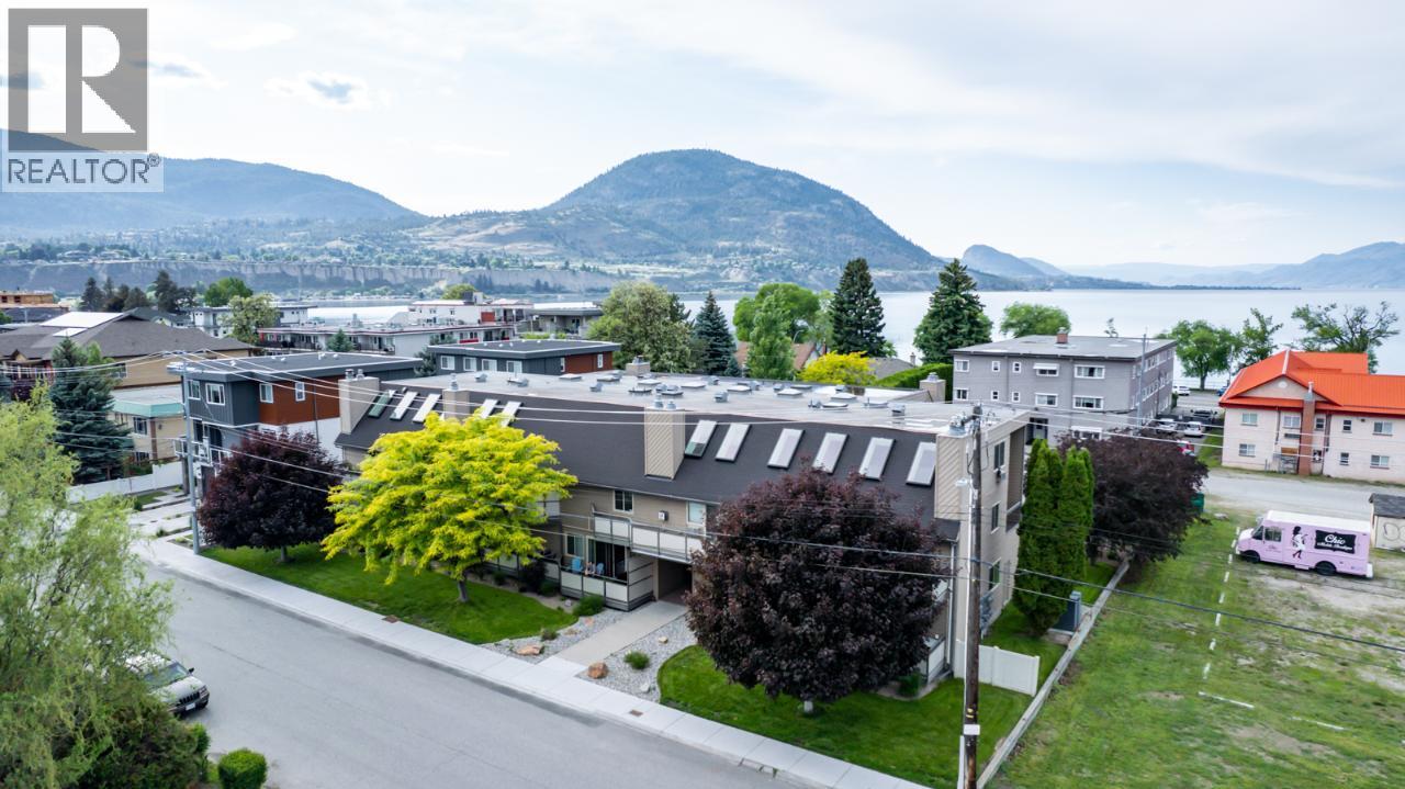 335 CHURCHILL Avenue Unit# 205