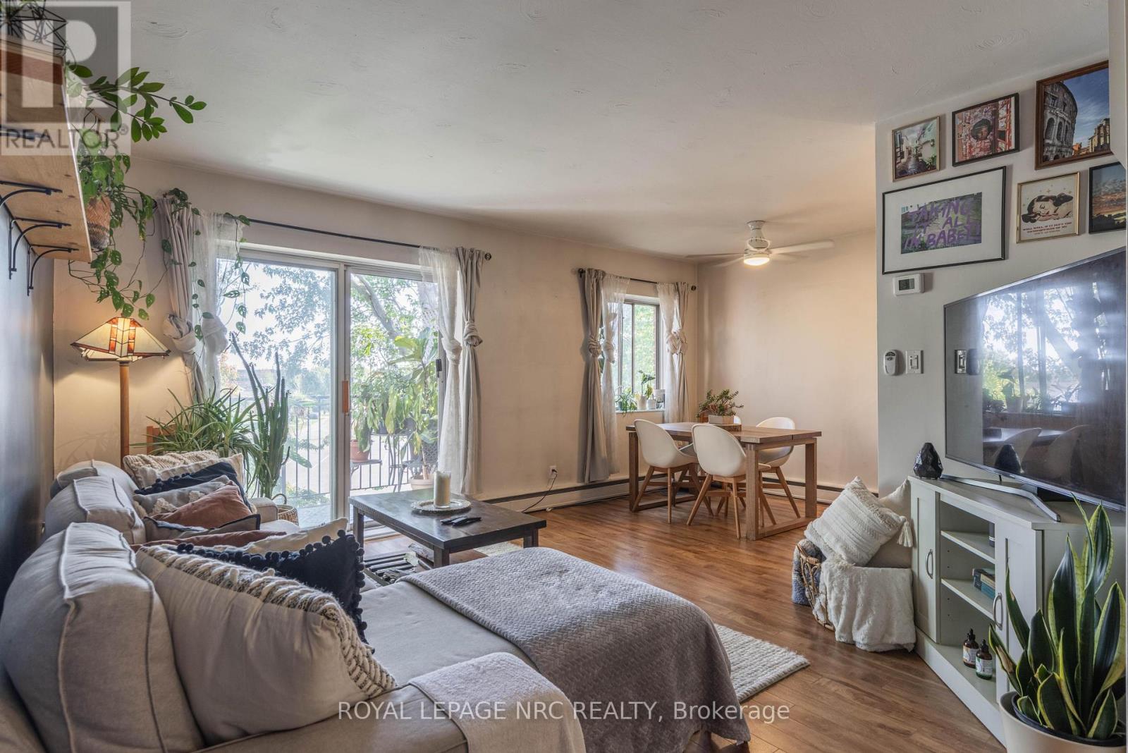 34 - 456 CARLTON STREET