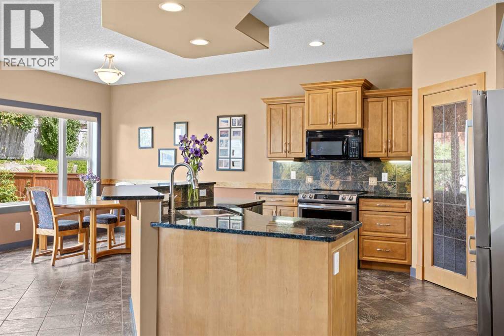 139 Tuscany Ridge Close NW