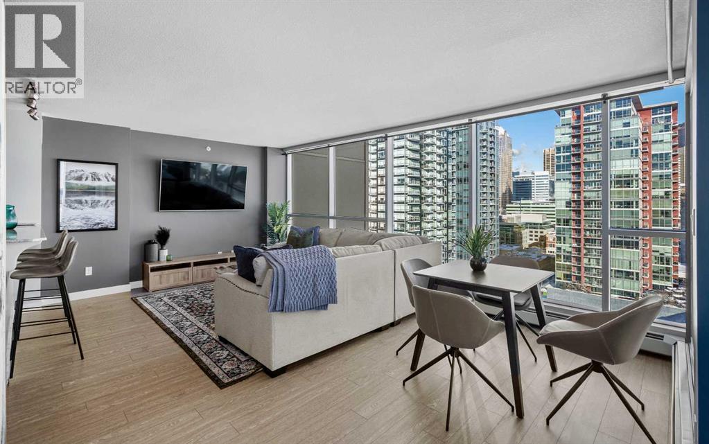 1602, 188 15 Avenue SW