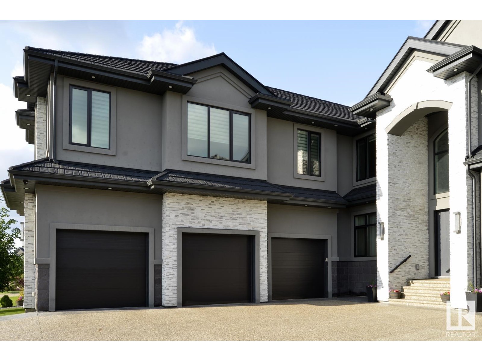 3627 Westcliff WY SW
