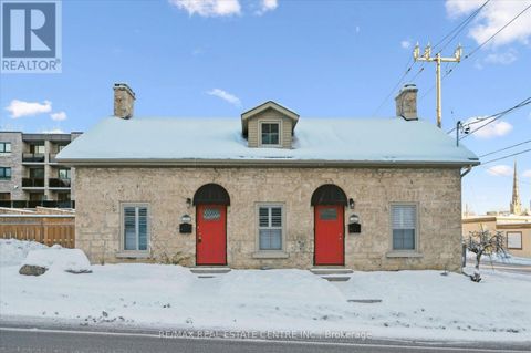 16 ST ANDREWS STREET Cambridge ON N1S1M4