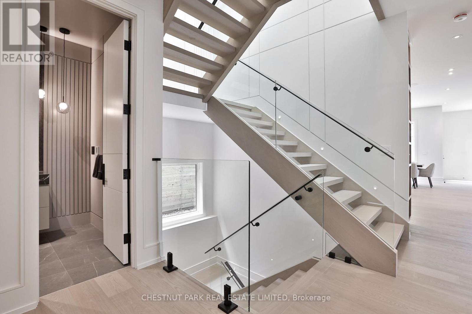 2 MARCHWOOD DRIVE