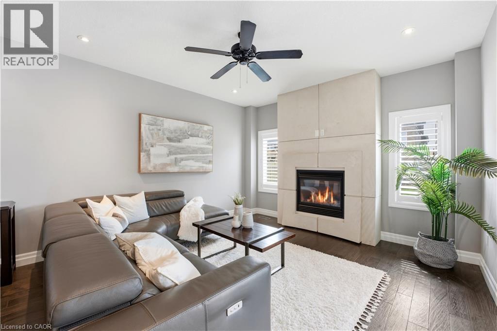 483 ST MORITZ Avenue