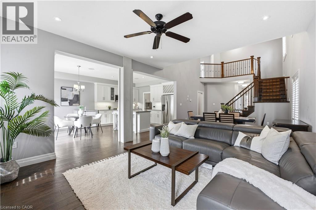 483 ST MORITZ Avenue