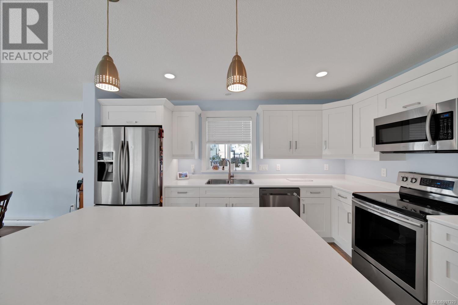520 Marisa St