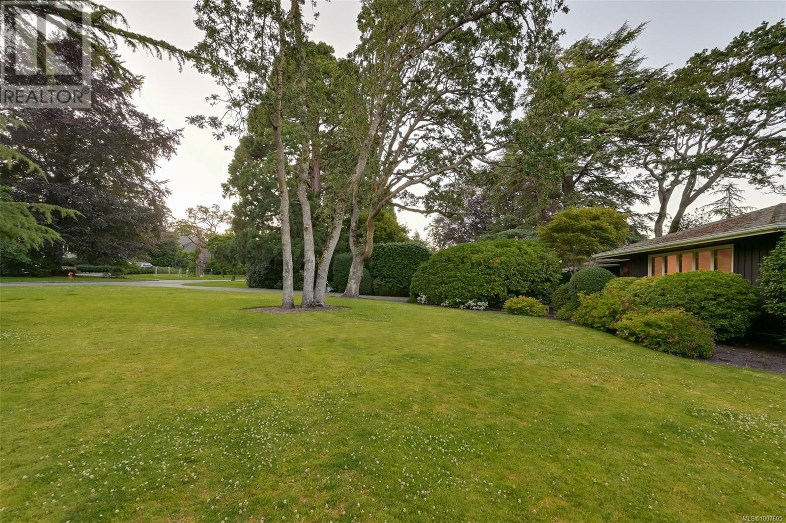 3375 Upper Terrace Rd