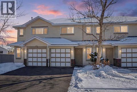 63 Harvest Glen Heights NE Calgary AB T3K4L3