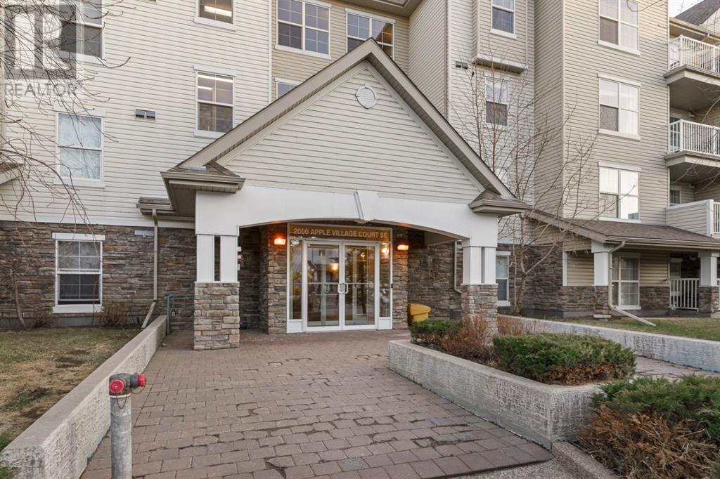 416, 2000 Applevillage Court SE