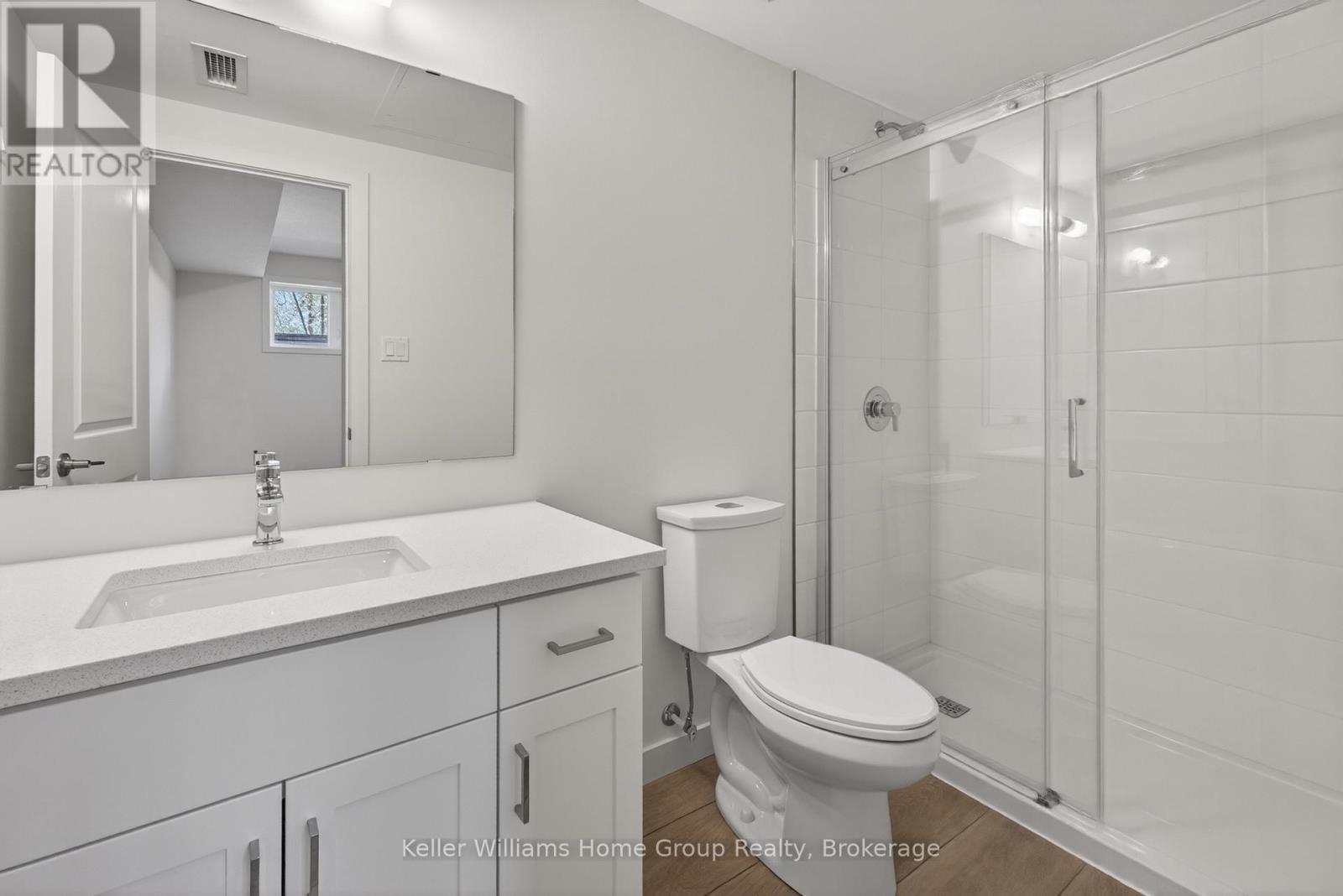 136 - 824 WOOLWICH STREET