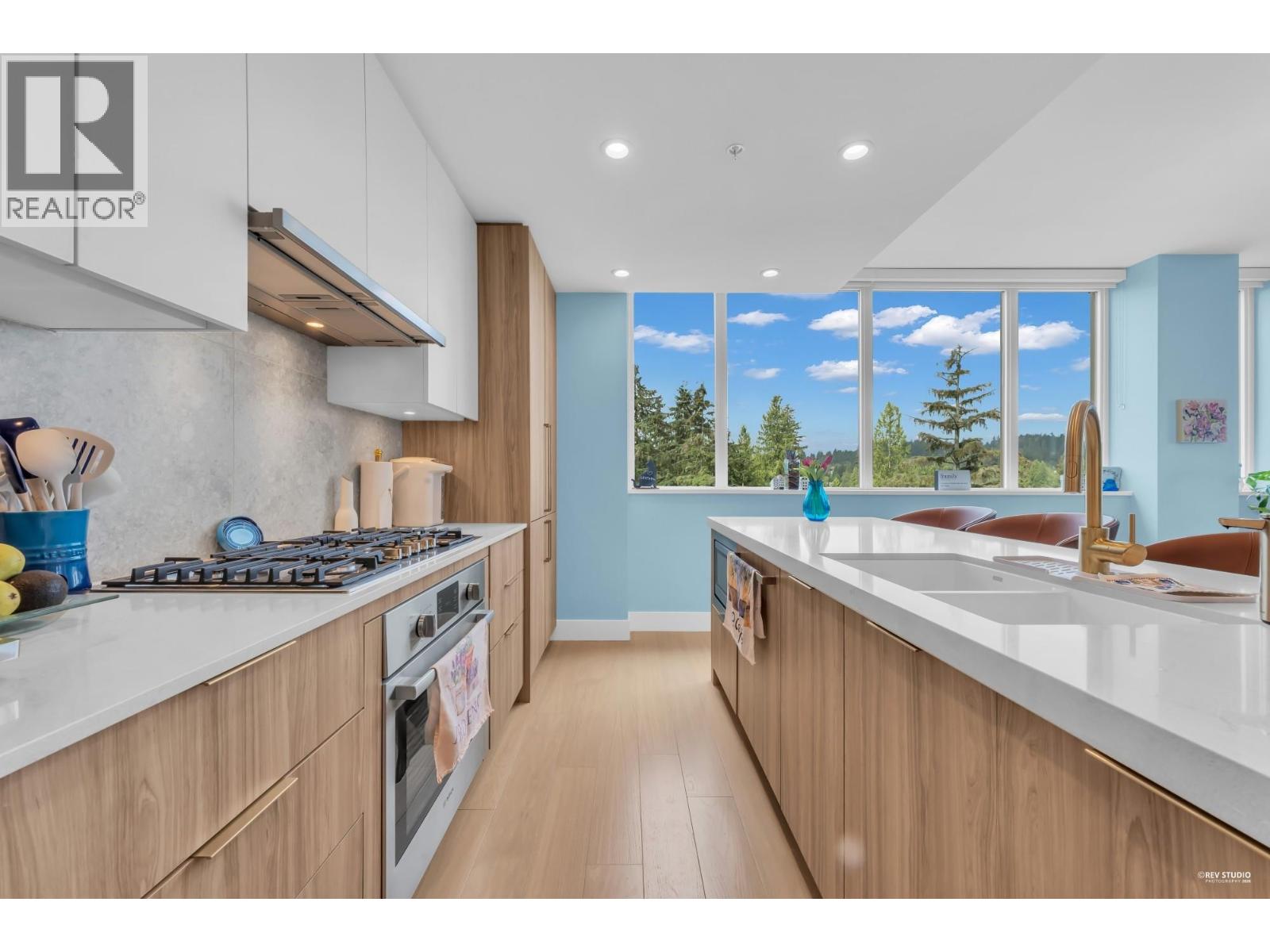 1101 2375 EMERY COURT