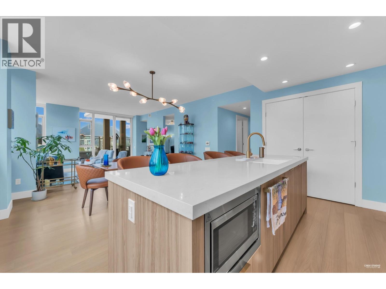 1101 2375 EMERY COURT