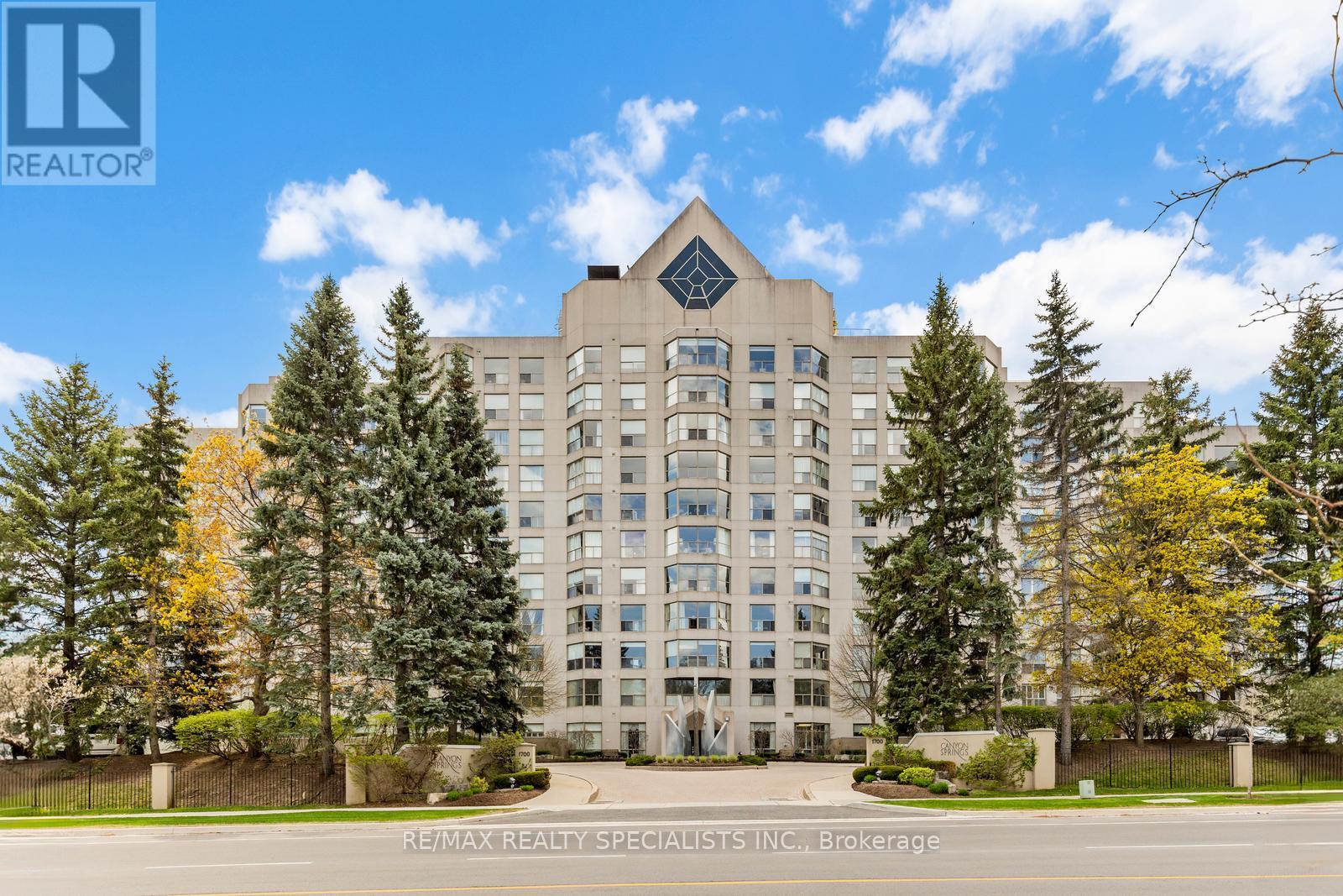 405 - 1700 THE COLLEGEWAY