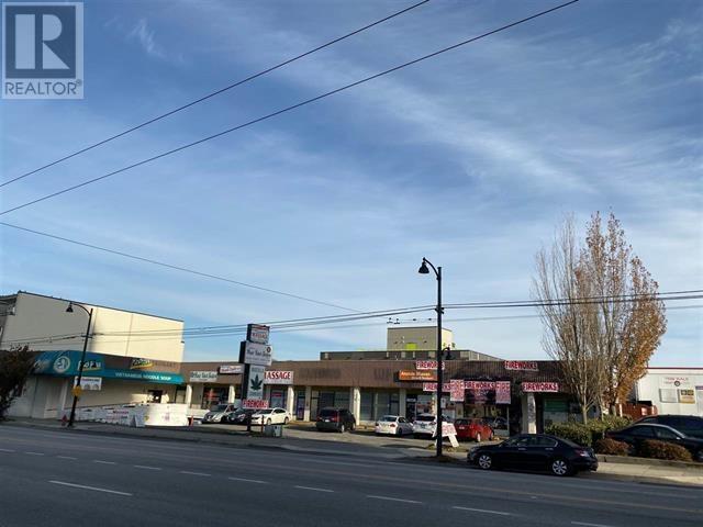 2257-2273 KINGSWAY
