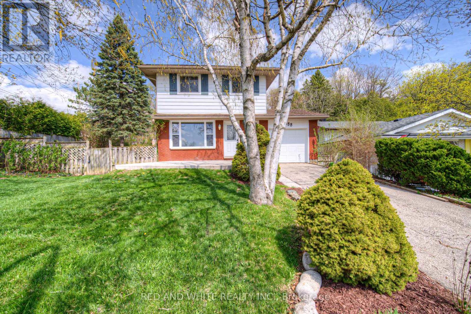 188 ARROWHEAD CRESCENT