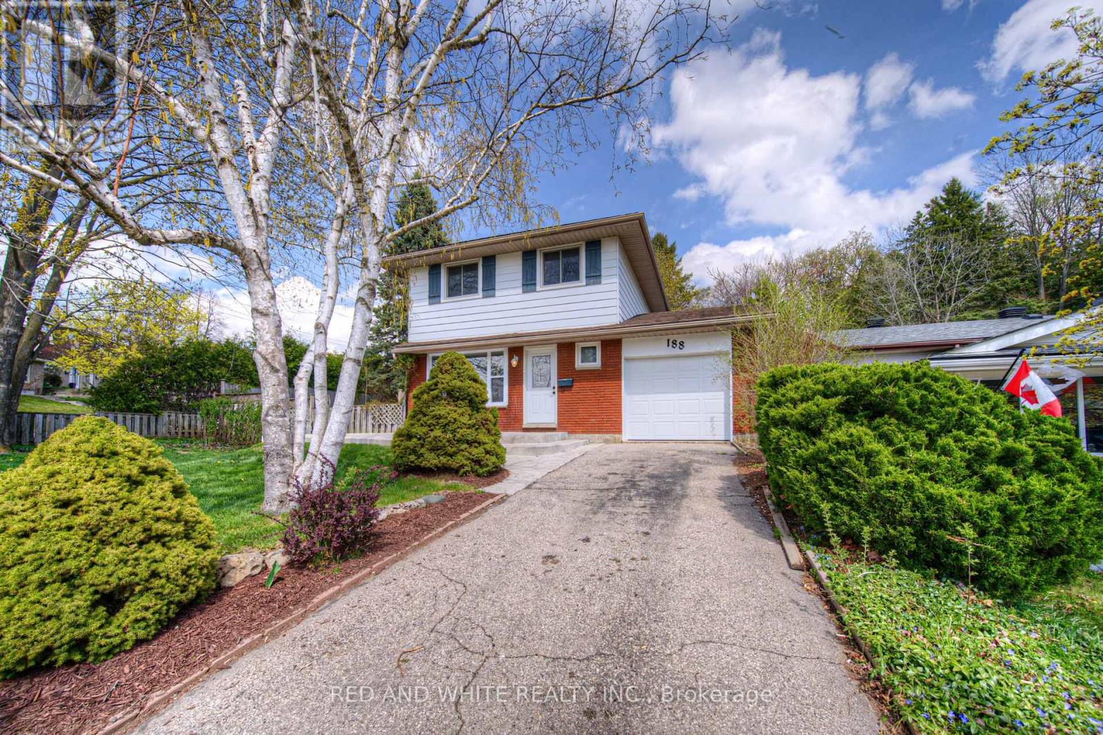 188 ARROWHEAD CRESCENT