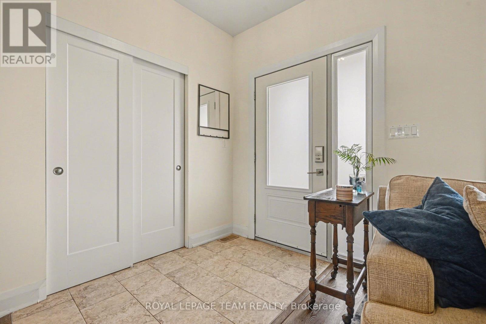 121 GRASSHOPPER LANE