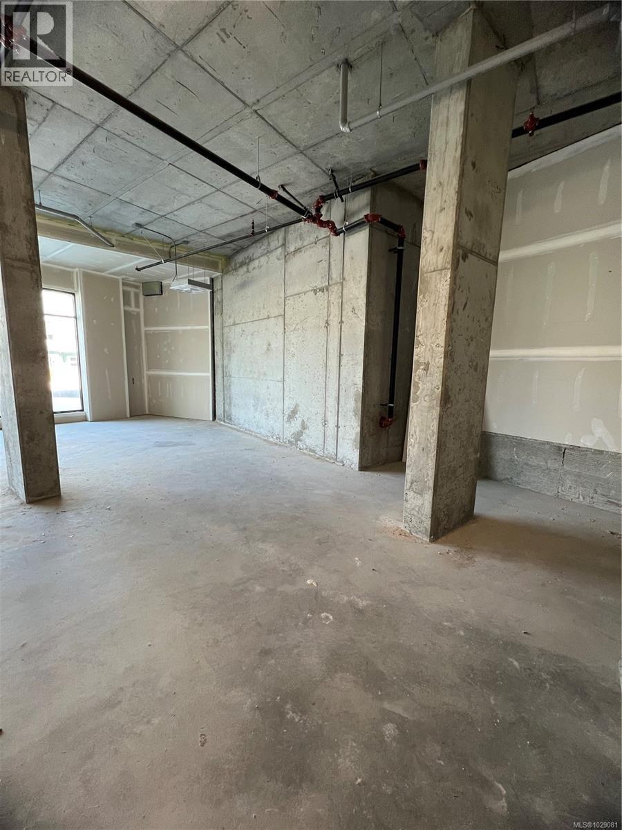 102 947 Whirlaway Cres