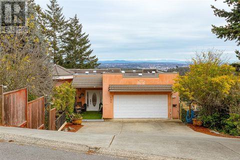 692 Townview Terr Colwood BC V9C3L9