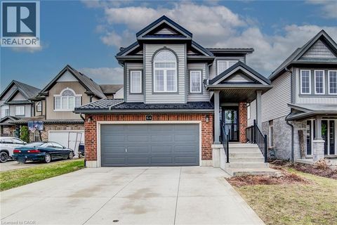 64 SMITH'S CREEK Drive New Hamburg ON N3A0B3