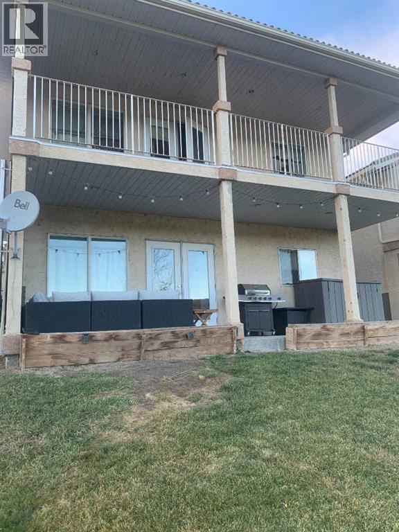 2, 398 CANYON Boulevard W