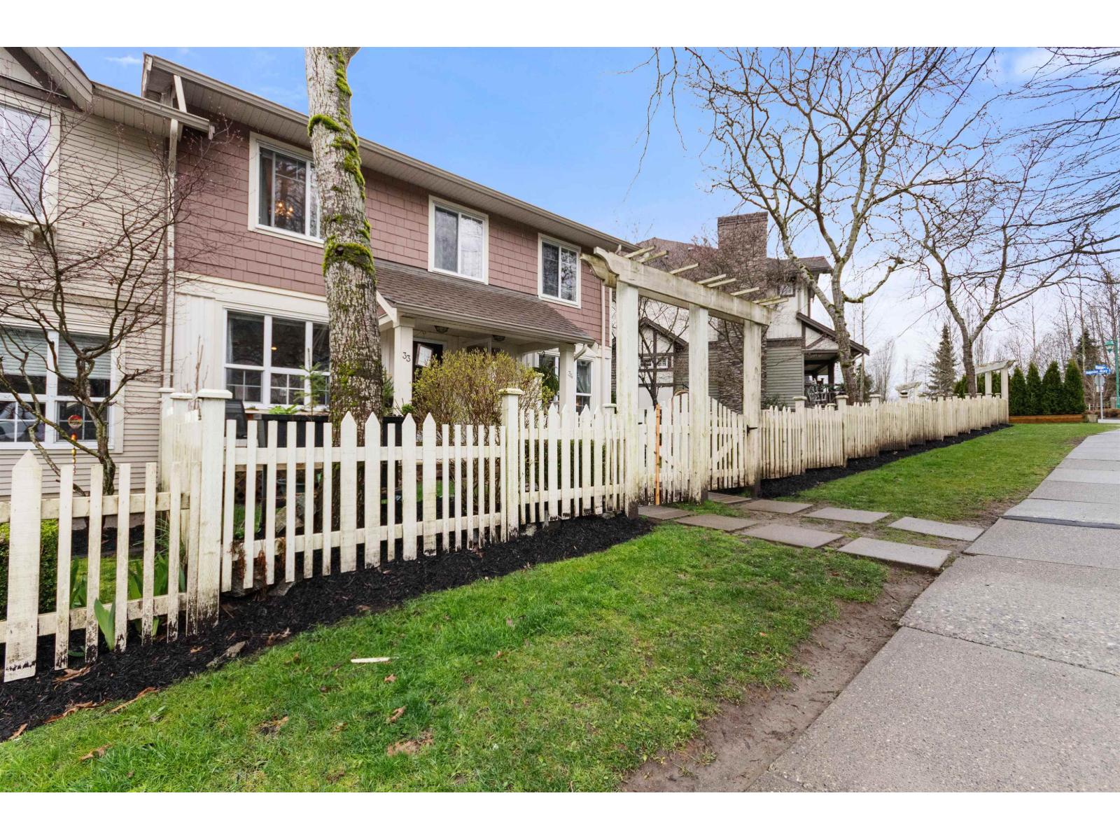 33 4401 BLAUSON BOULEVARD