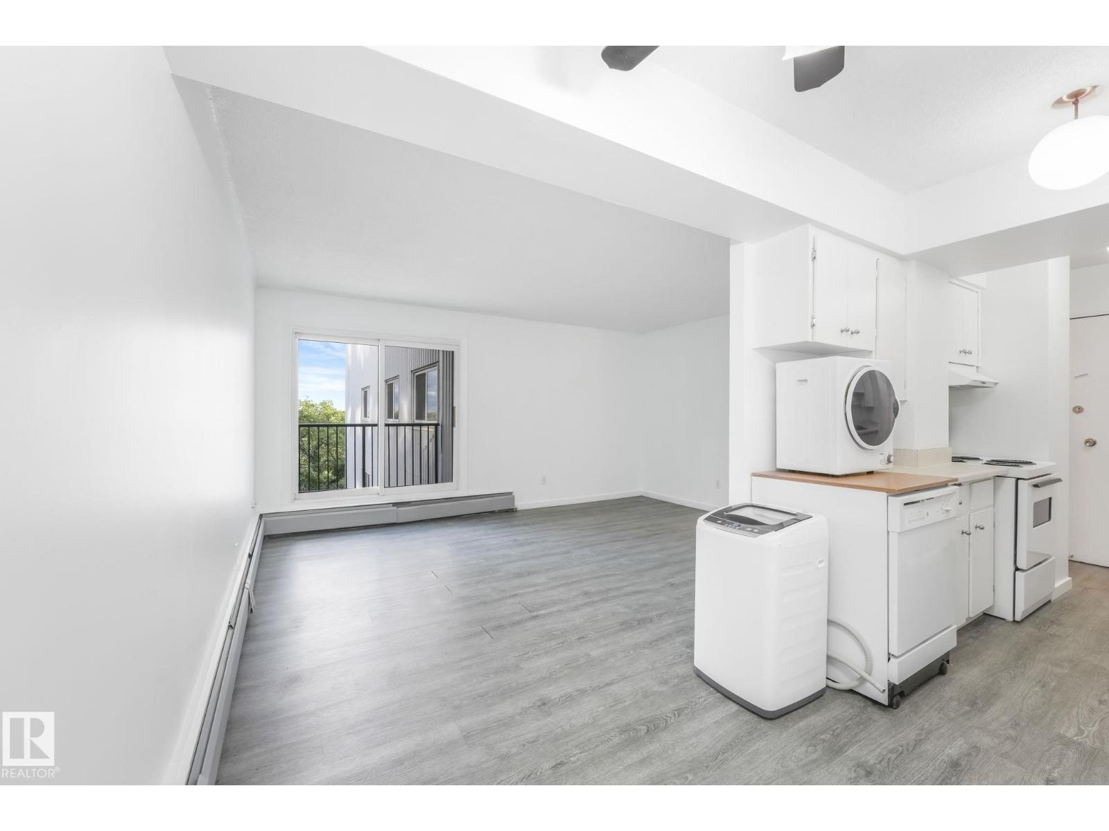 #306 8310 JASPER AV NW