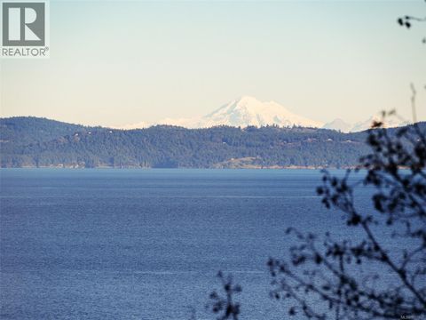 4553 Cordova Bay Rd Saanich BC V8X3V6