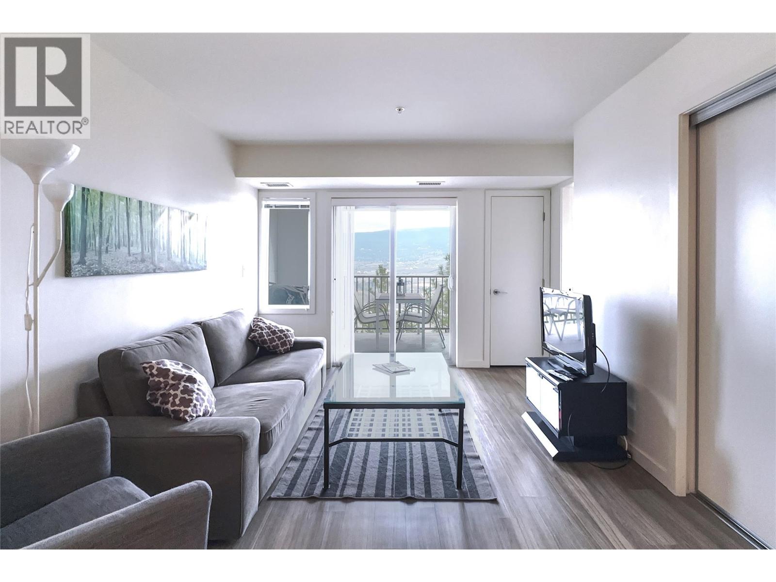 775 Academy Way Unit# 218