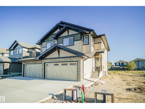 203 SAVOY CR Sherwood Park AB T8H1A8