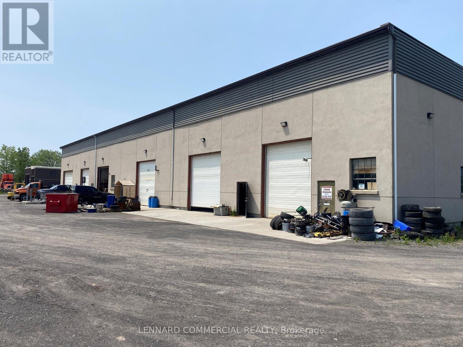 3300 RIDEAU ROAD