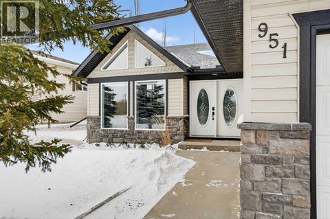 951 3rd Street SW Diamond Valley AB T0L0H0