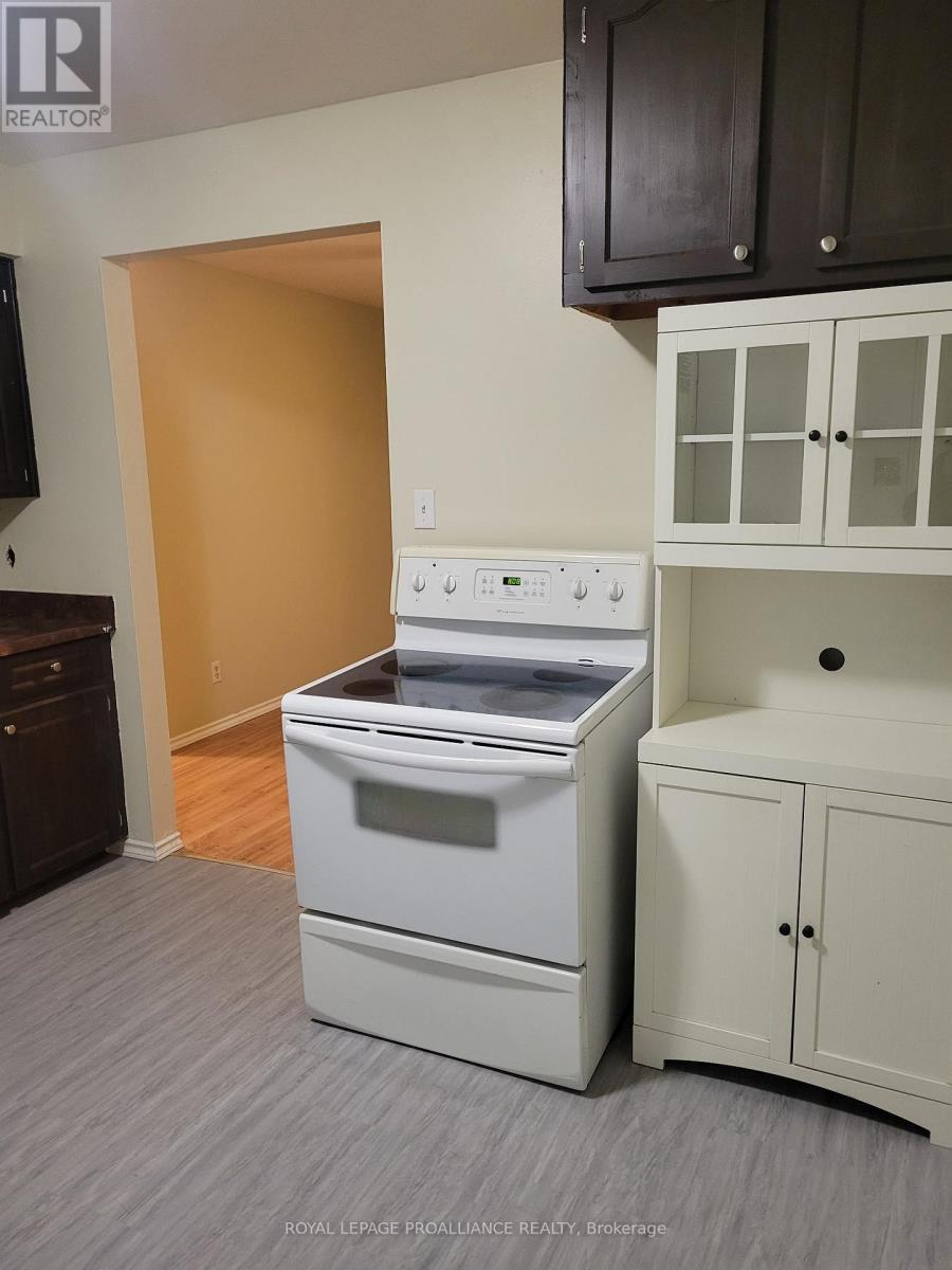 25 QUINTE VIEW DRIVE