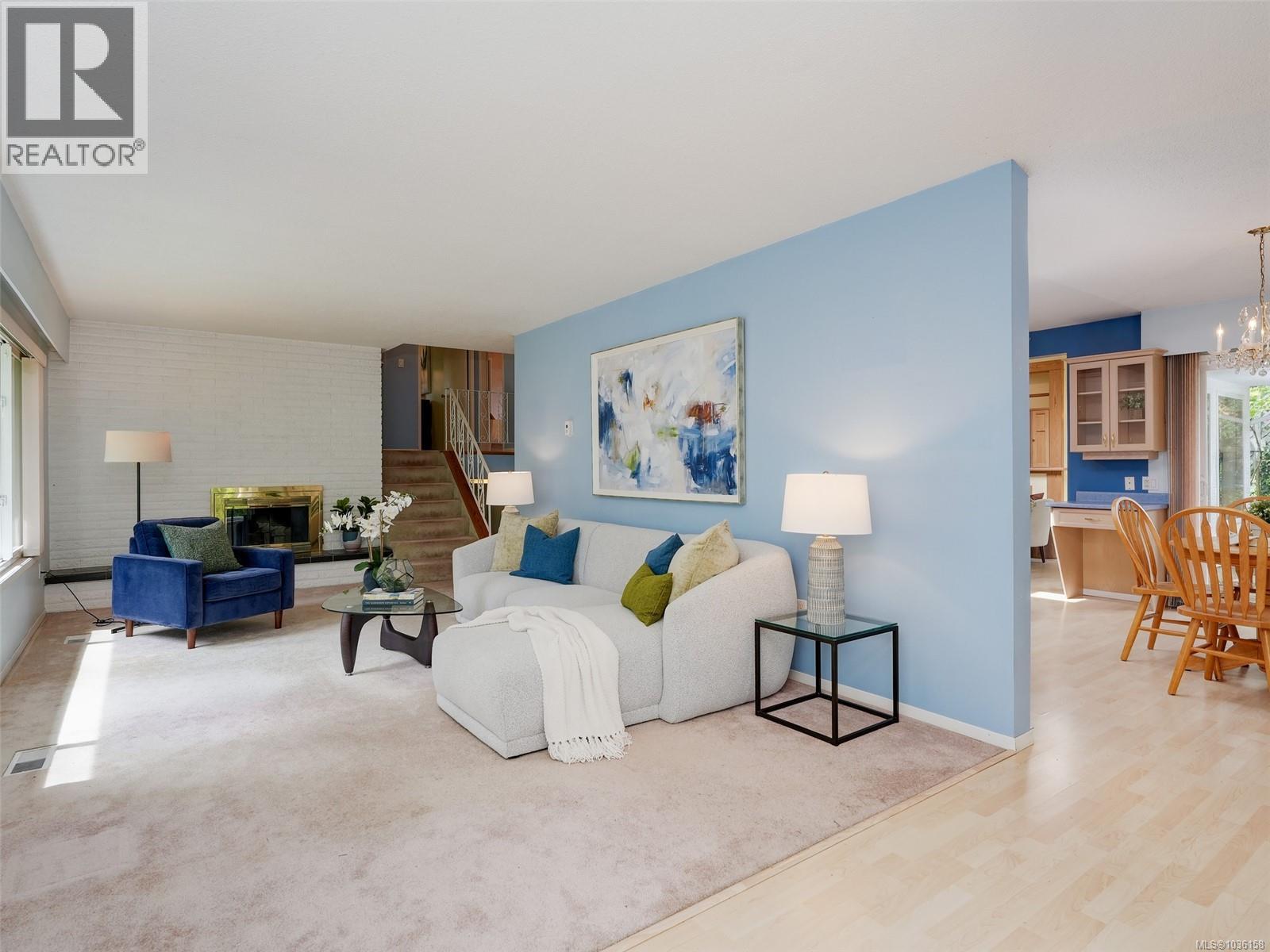 743 Helvetia Cres