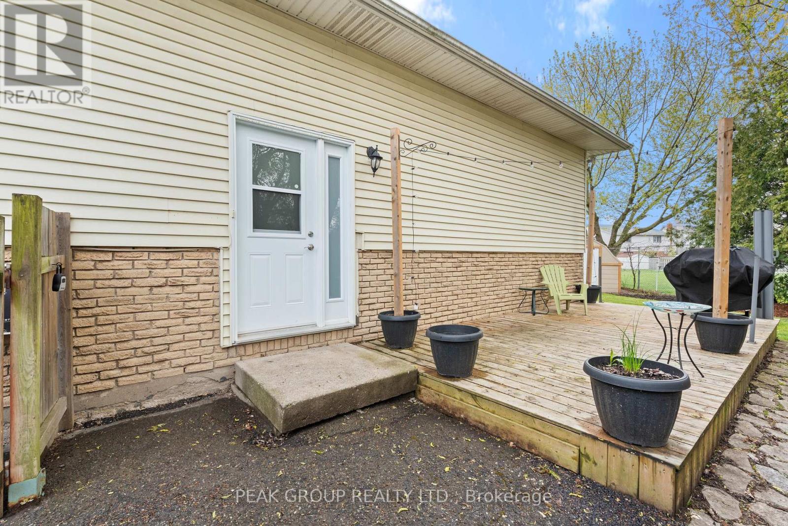 26 TARA CRESCENT
