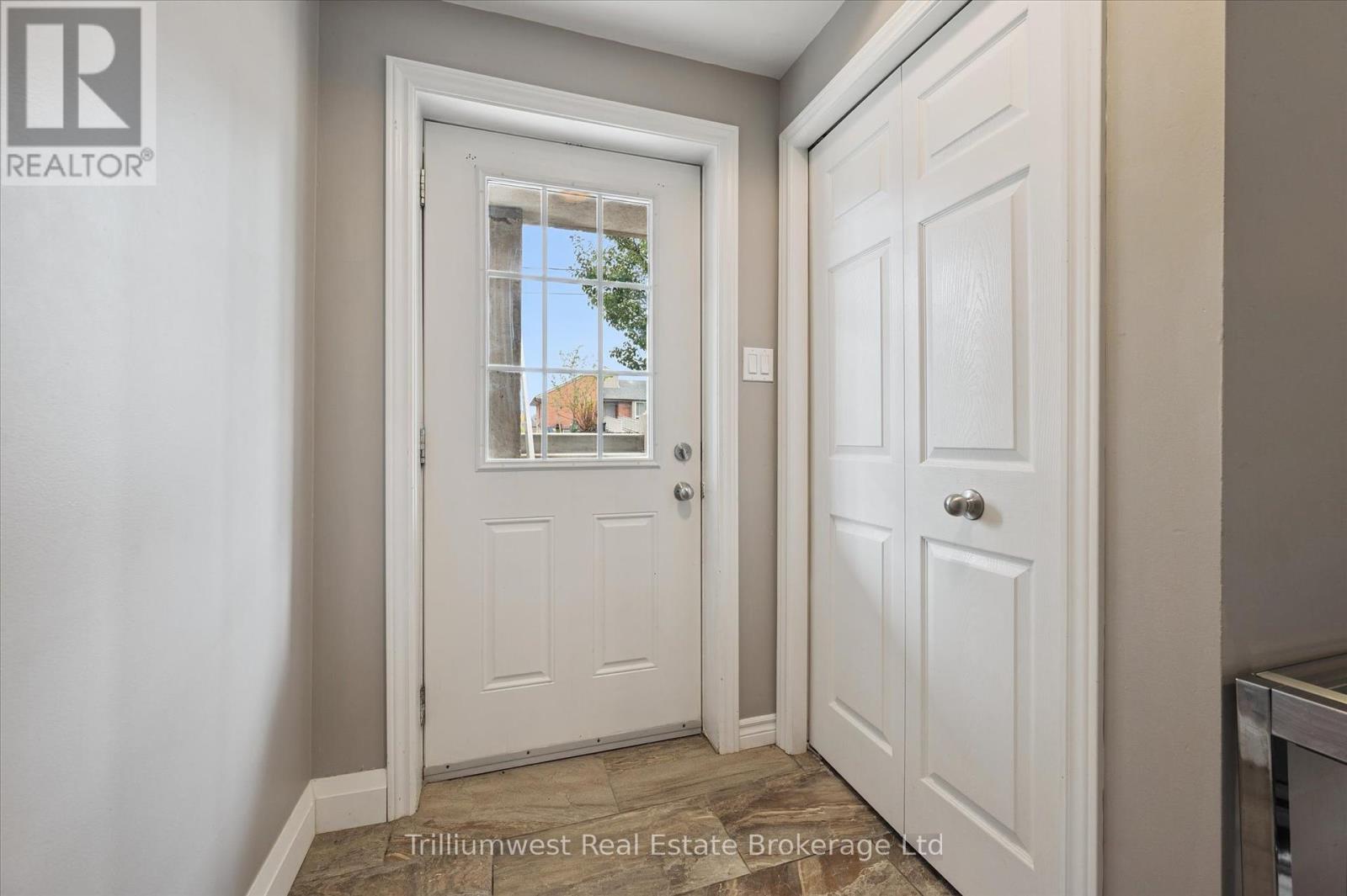 19C - 50 HOWE DRIVE