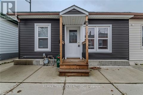 5 HALLS AVENUE Brantford ON N3T3X2