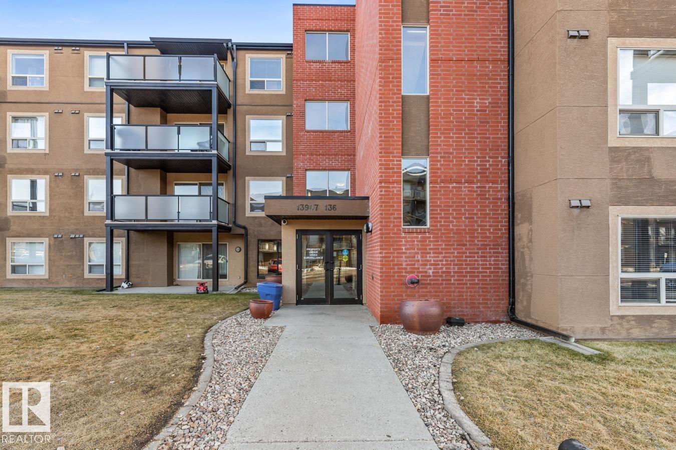 #212 13907 136 ST NW