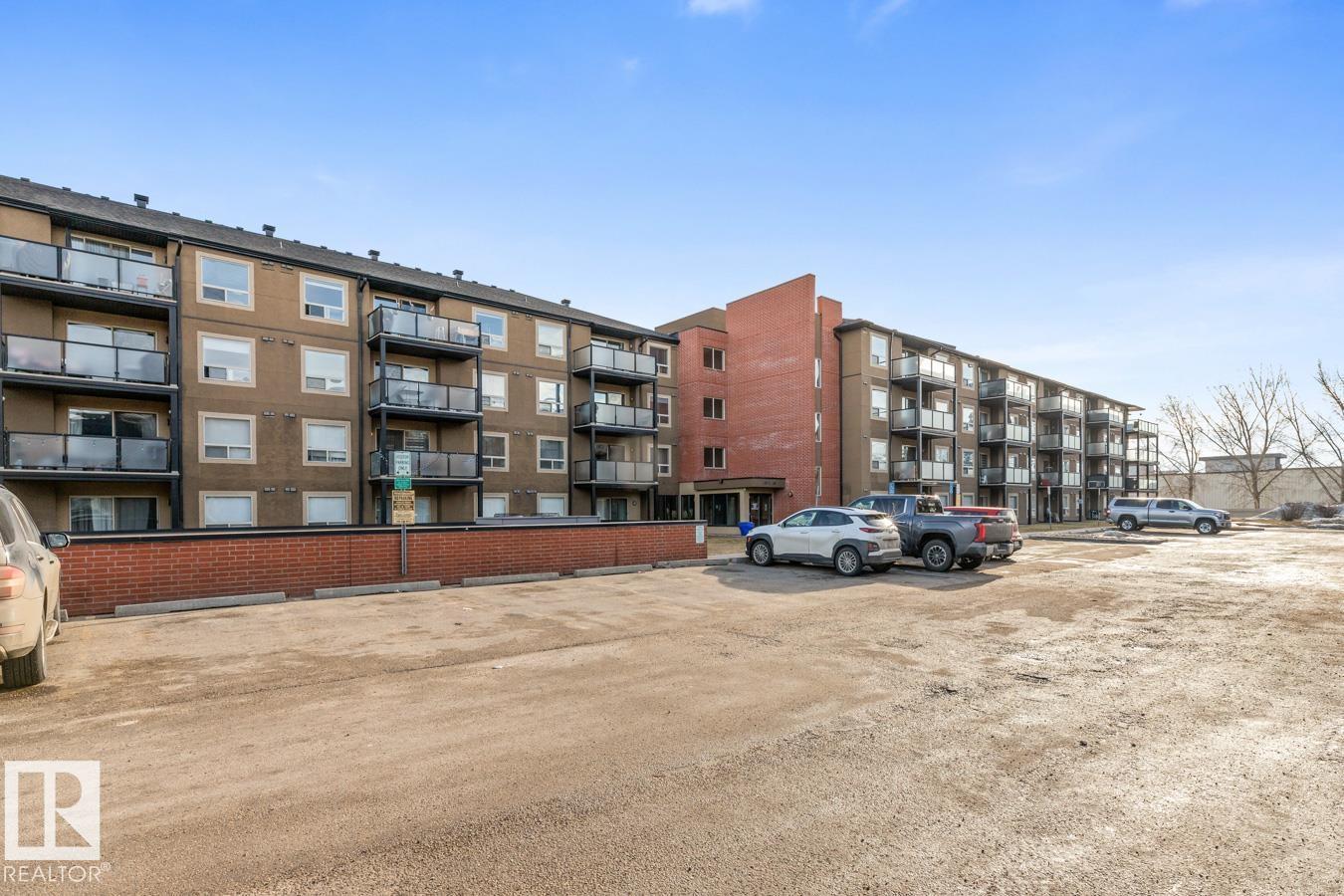 #212 13907 136 ST NW