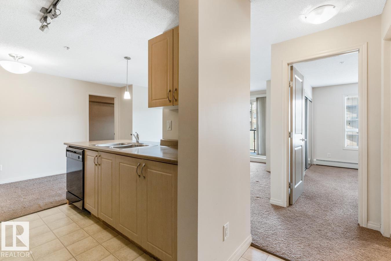 #212 13907 136 ST NW