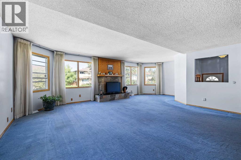 3236 Doverville Crescent SE