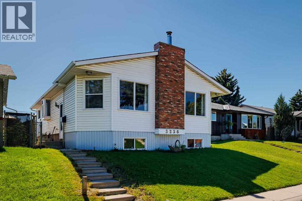 3236 Doverville Crescent SE