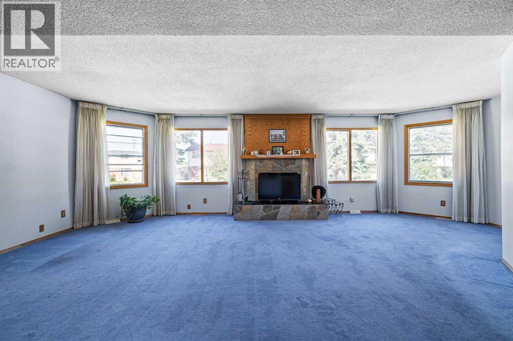 3236 Doverville Crescent SE