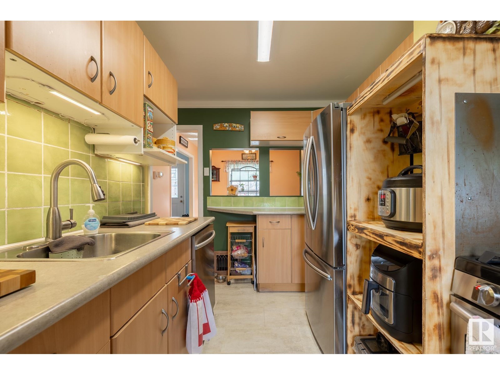 11738 86 ST NW