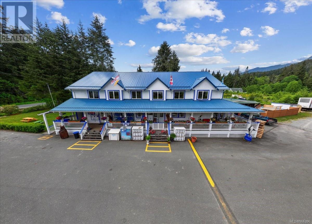 1546 Sayward Rd