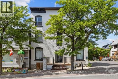 883 SOMERSET STREET W Ottawa ON K1R6R6