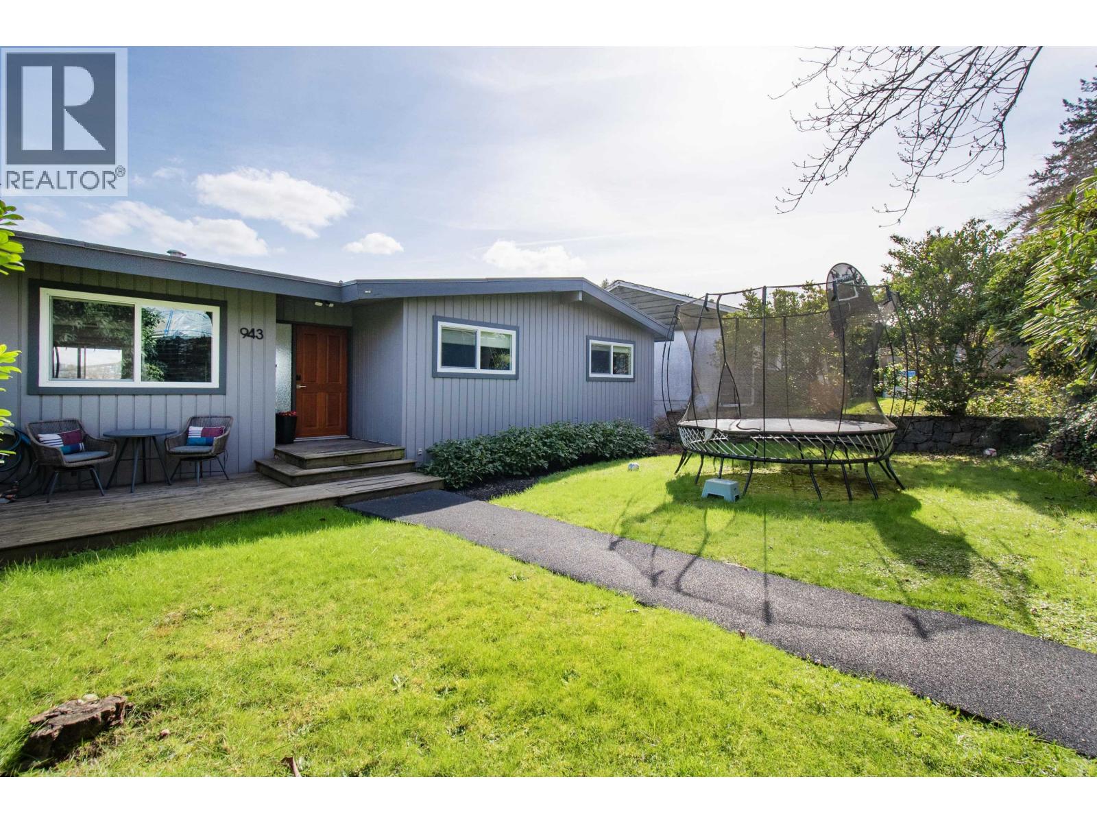 943 SHAVINGTON STREET