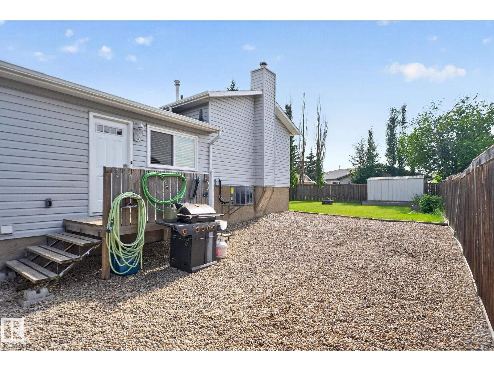 3218 41 ST