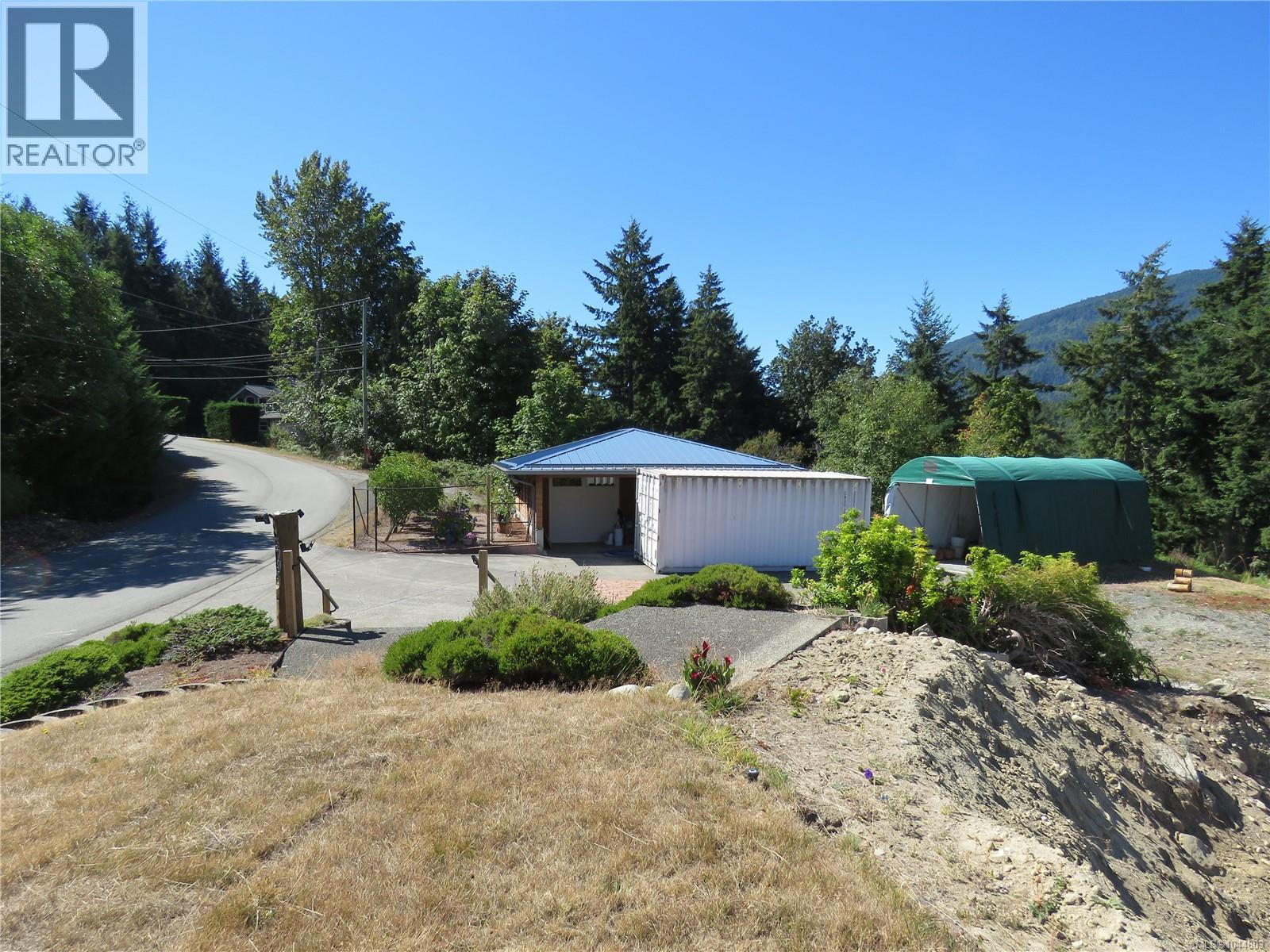 3799 PANORAMA Cres