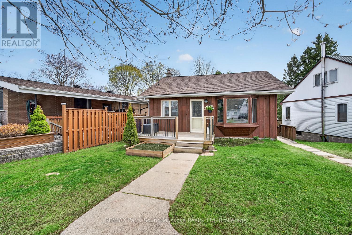 23 HIGHLAND CRESCENT